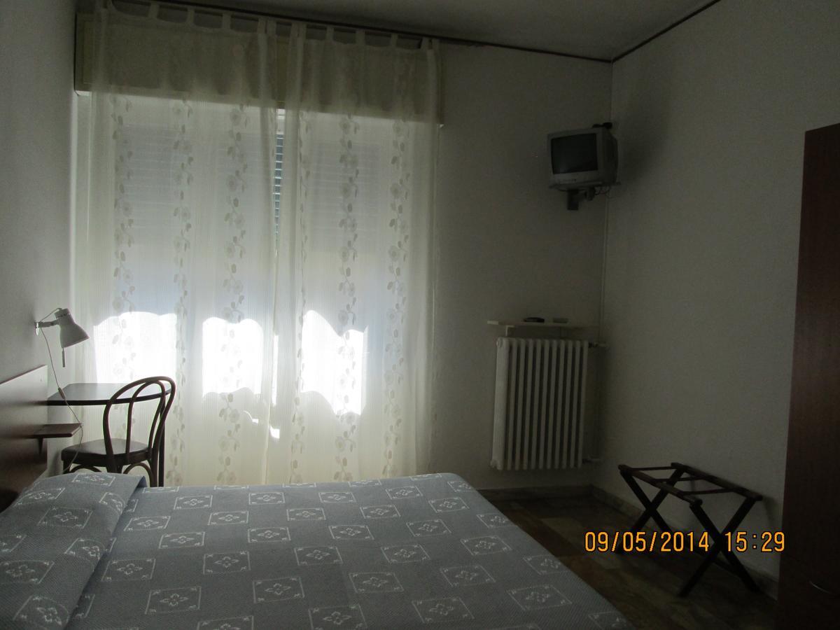 Hotel Aurora *